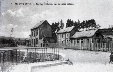 Martelange-gare et bureau douanes belges.jpg